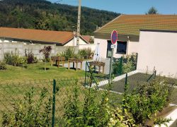 Entrée côté parking